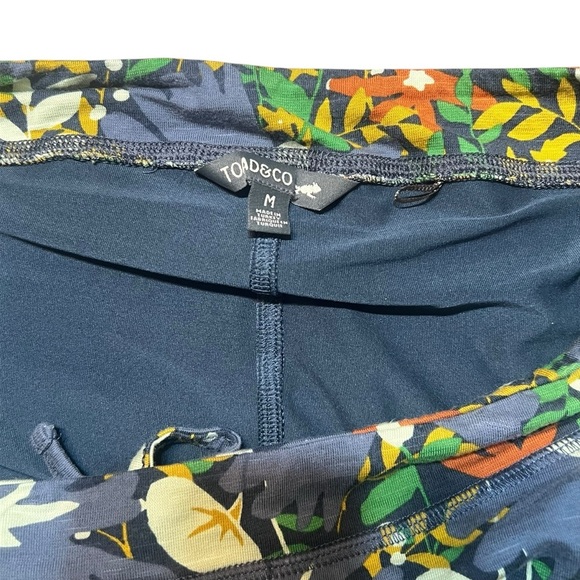 Toad&Co skort Organic Cotton Seleena Midnight Floral Skort medium outdoor hike - Picture 4 of 10